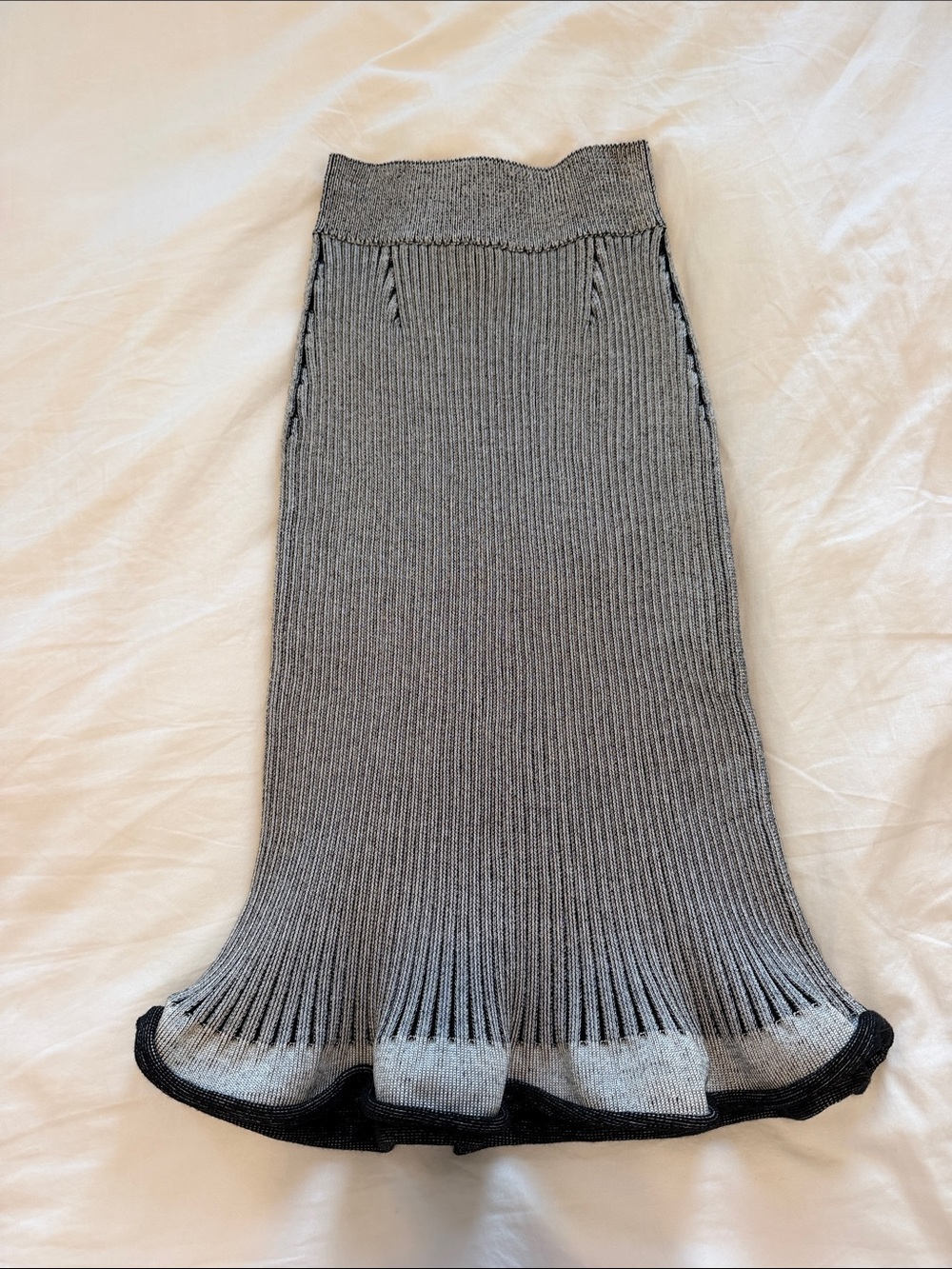 Louis Vuitton Gray Ribbed Midi Skirt with Black Trim